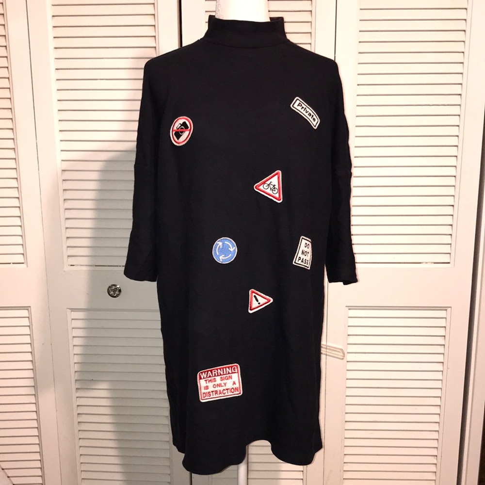 Zara “ PAPARAZZI” dress is back in size M!
